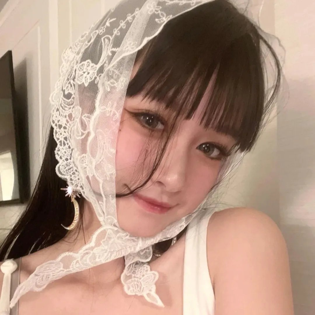 坐在门口的幽灵